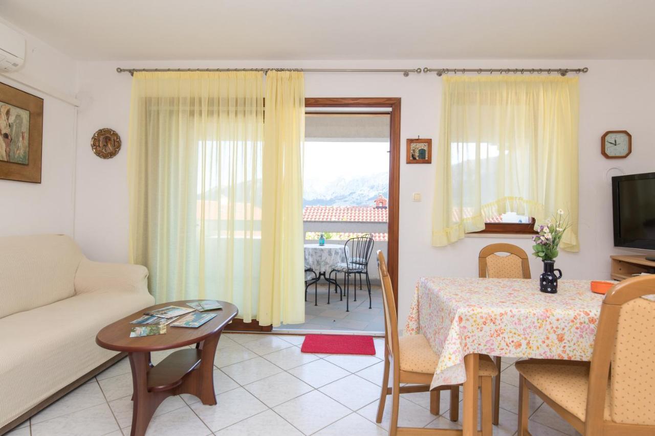 Apartment Glorija With Balcony Baska  Luaran gambar
