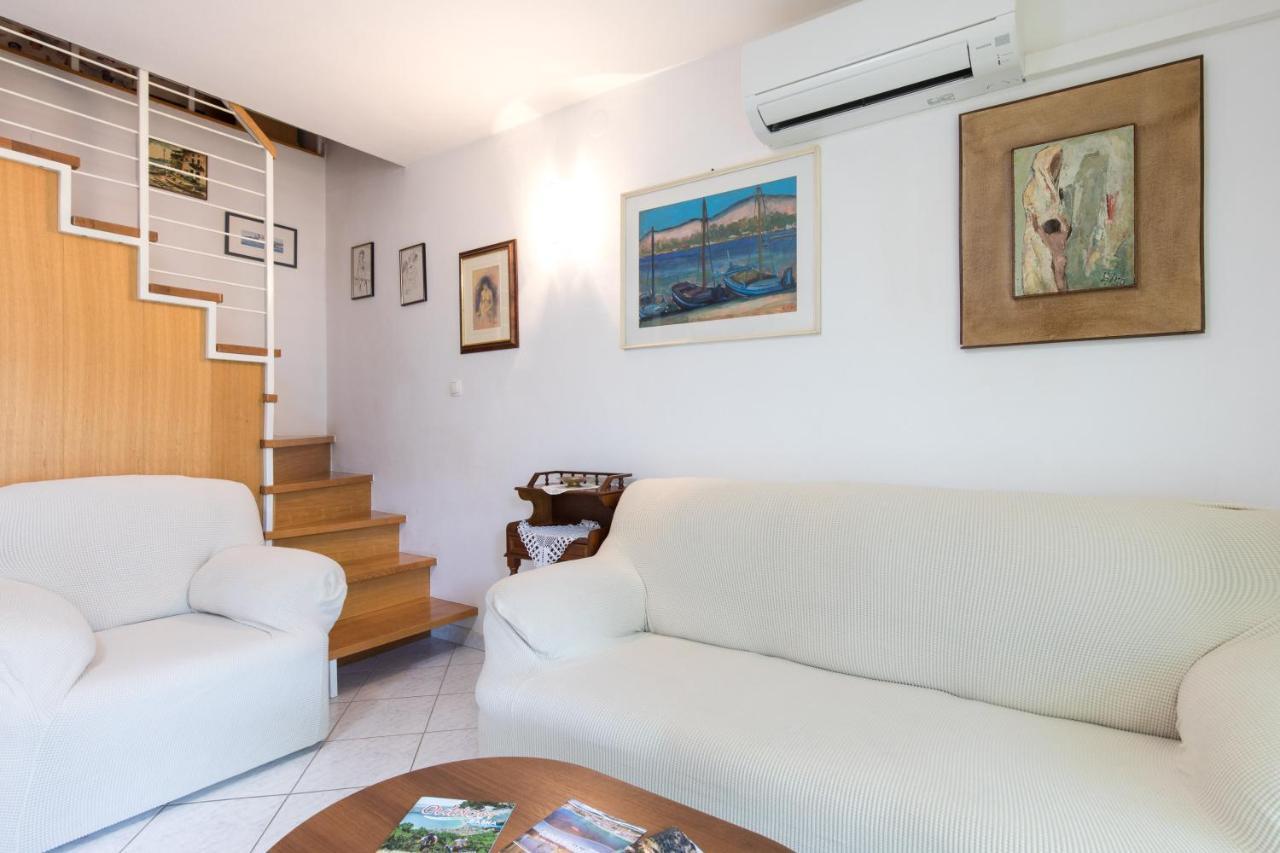 Apartment Glorija With Balcony Baska  Luaran gambar