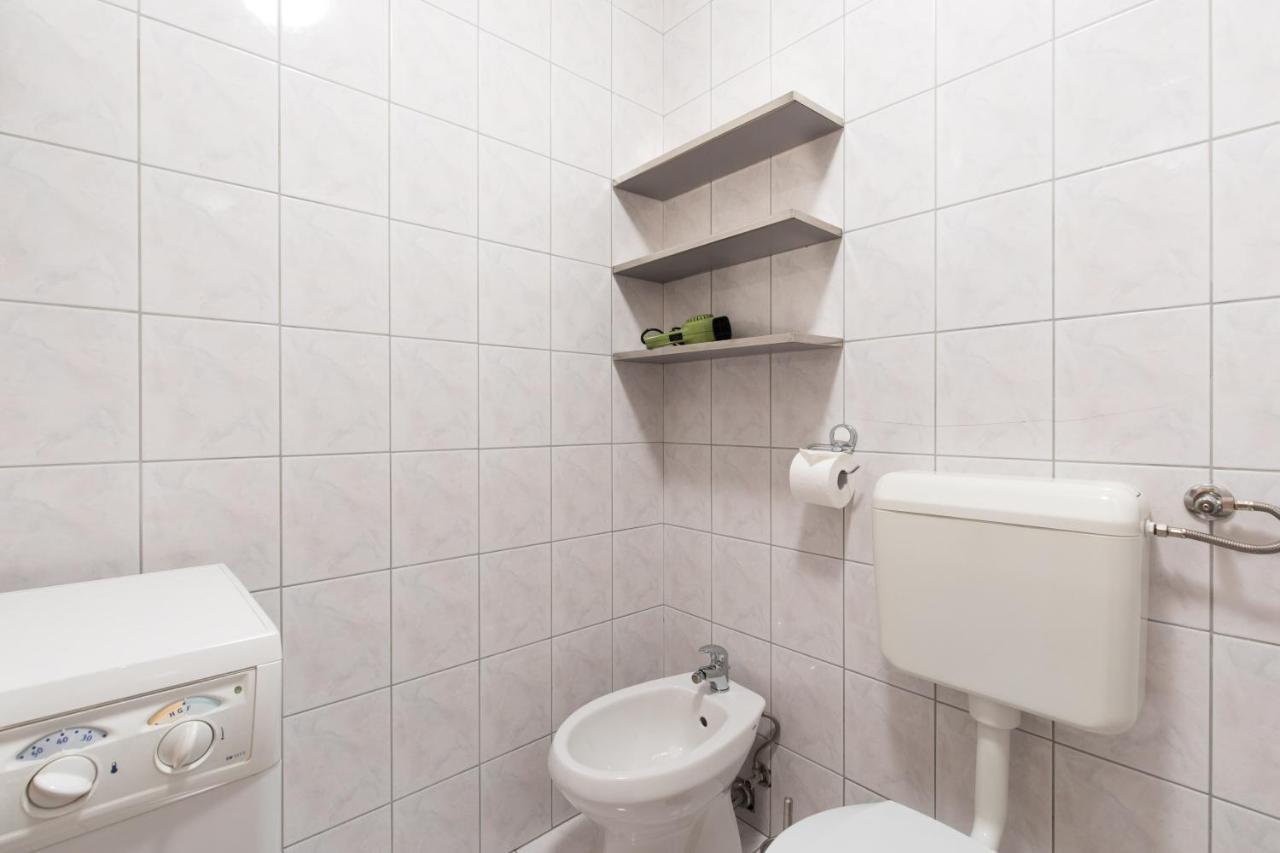 Apartment Glorija With Balcony Baska  Luaran gambar